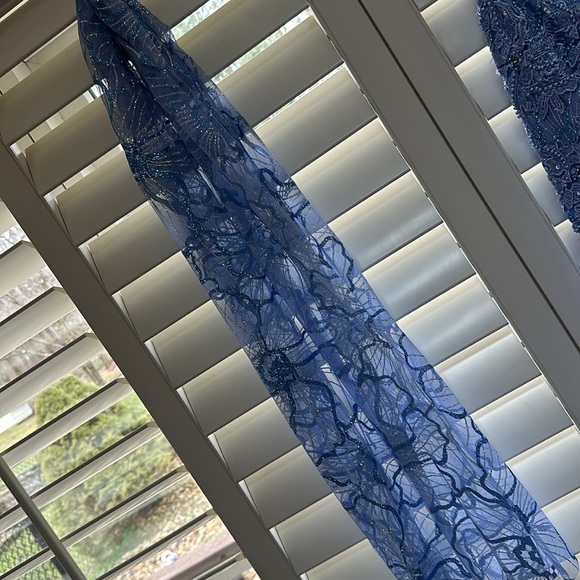 Prom dress - Picture 3 of 11